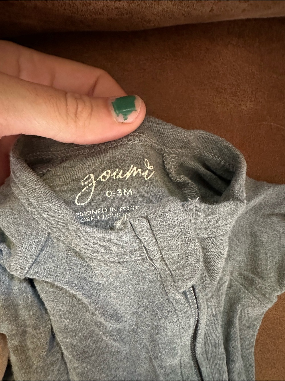 5 Goumi zipper pajamas - Picture 2 of 6